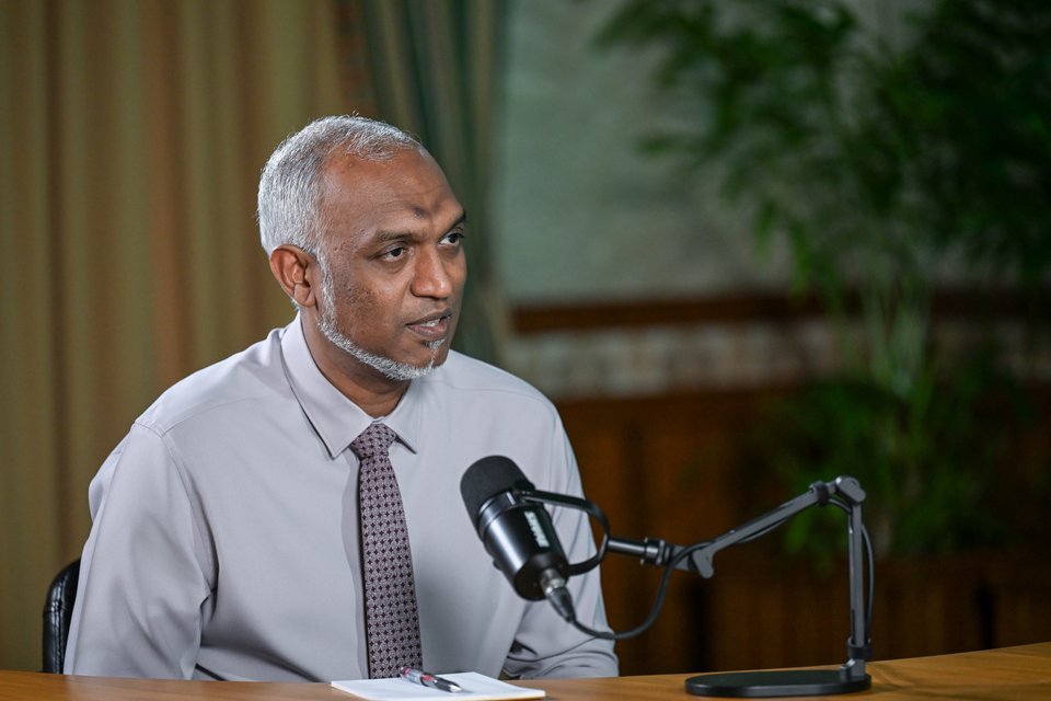 Dollar maarukurumuge aa siyaasathu thah Raees Muizzu dhifaau kuravvaifi