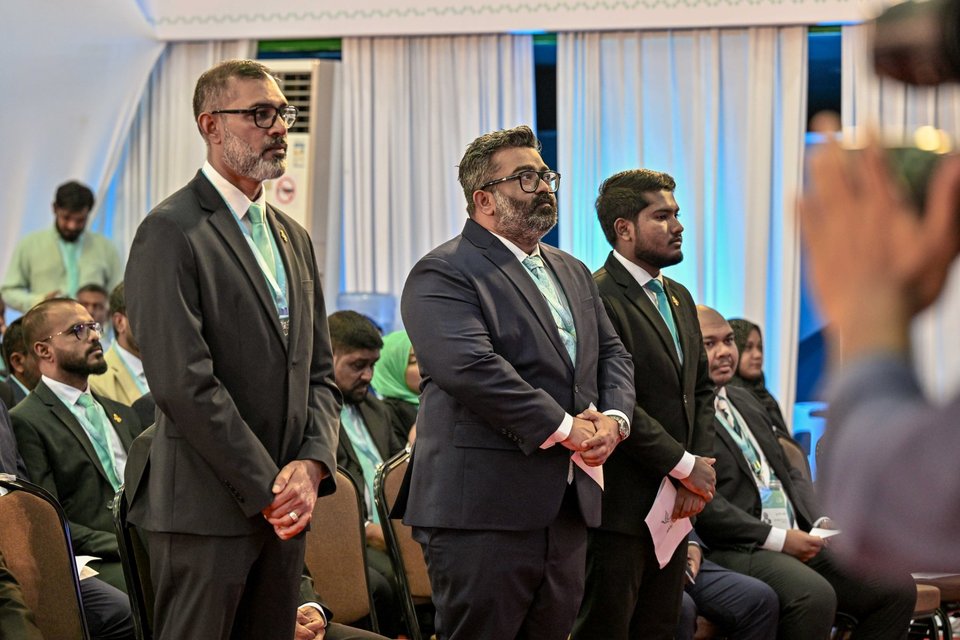 Raees ah libigenvaa baaruge dhashun PNC ge leadership ah 10 beyfulhaku ayyan kuravvaifi