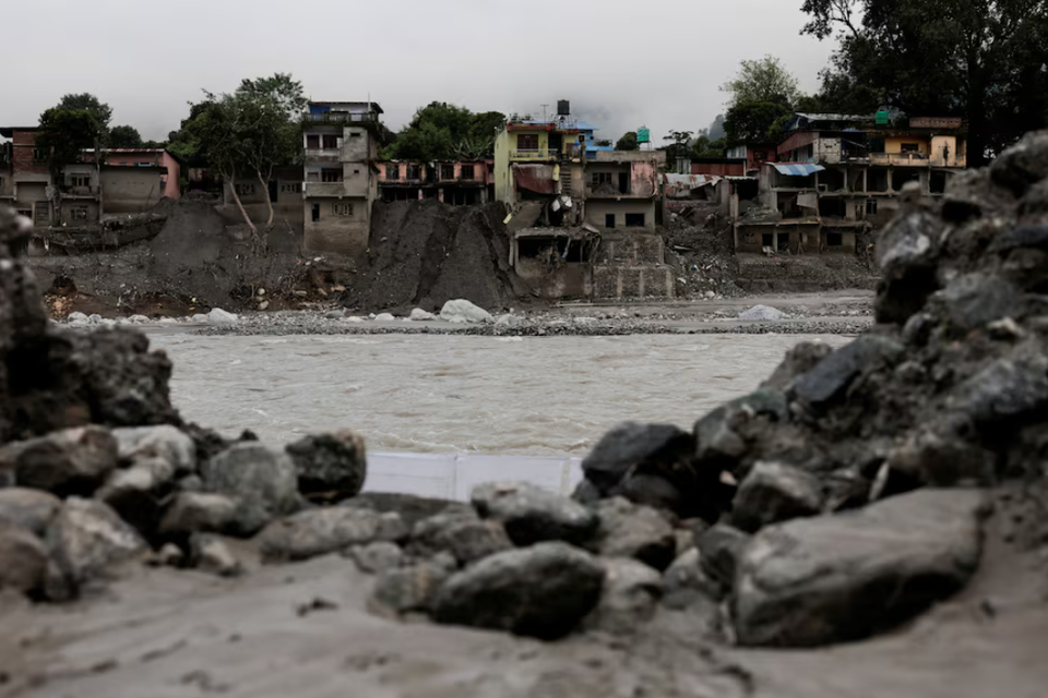India aai Nepal gai fenboduve bingandu kandaigen dhiyumuge haadhisa thakugai 70 meehun maruvejje
