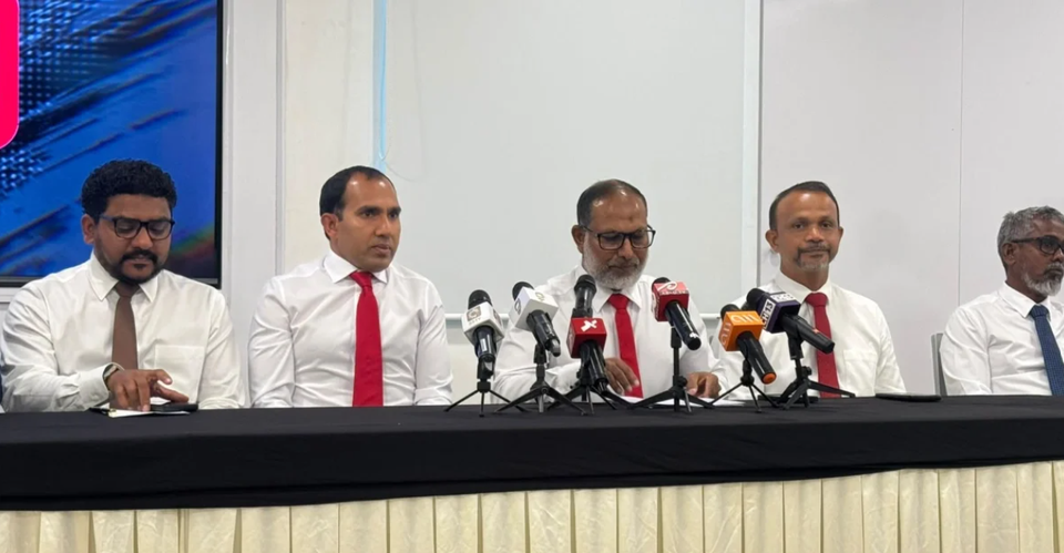 Rasmale vikkaaluma dhekolhah "Dhivehinge bin Dhivehinnah" namugai harakaatheh fashaifi