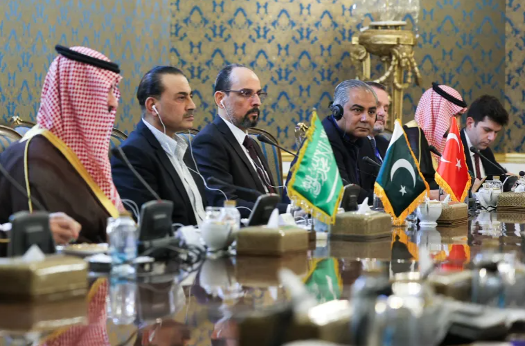 Hamalaathah huttuvumah Makka iththihaadhun Tehran gai mashvaraa kuranee