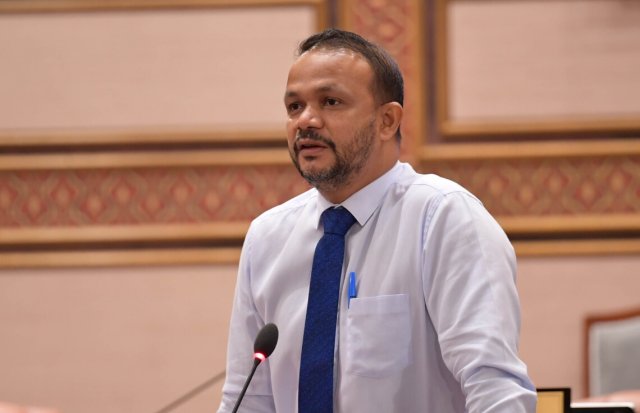 Dharani boduvi iru gina rayyithun fenvaranee najis fenun: Ali Hussain