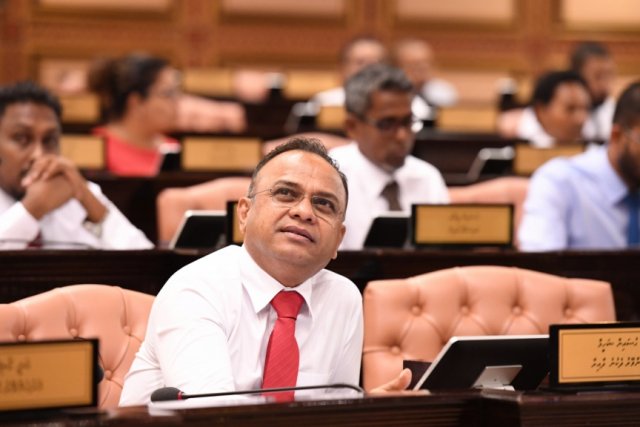 An'dhun hussain ge raagu badhalu ve, Raees Solihge falhi ah
