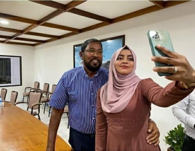 Rania blackmail kuran bayaku ulhunu kamah Gasim thuhumathu koffi