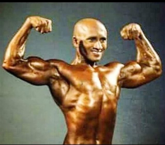 Fitness ge dhivehi dhoraashin furathama van "Katey" adhives e dhaairaagai