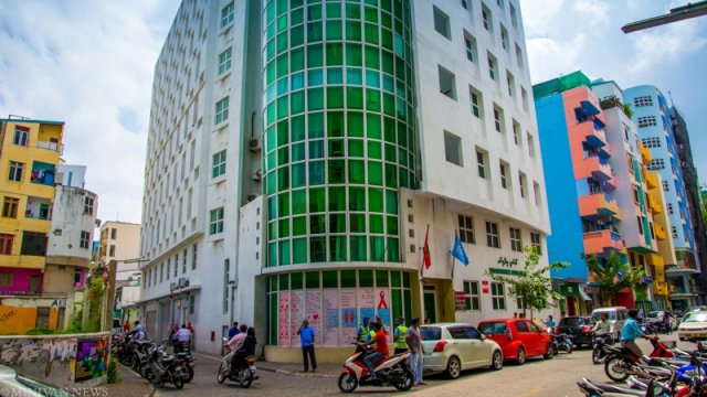 70,000  rufiyaage musaaraakah health Services ge Director General eh hoadhanee