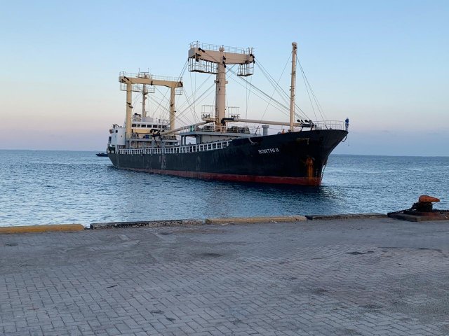 Cargo ferry ge furathama dhathuru Tuticorin in Hithadhu ah