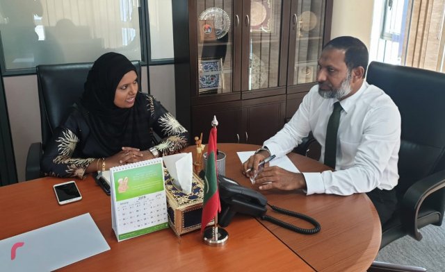 Adhaalathu ge raees kamah anhenakah kurimathi levey gothah islaahu kuran ebbas vejje