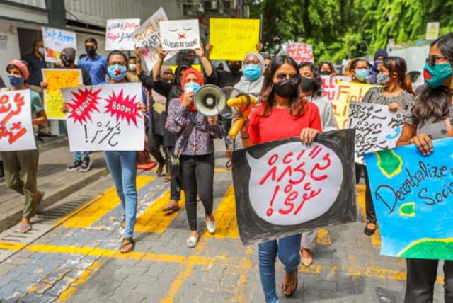 Firihen kudhinthakeh groom kuri Teacher bandhukuran High Court in angaifi