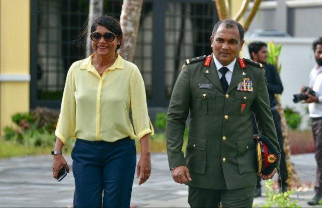 Uthuru Thilafalhaa behey gothun dhuaruvaa liyun askariyyaa in dhogu koffi