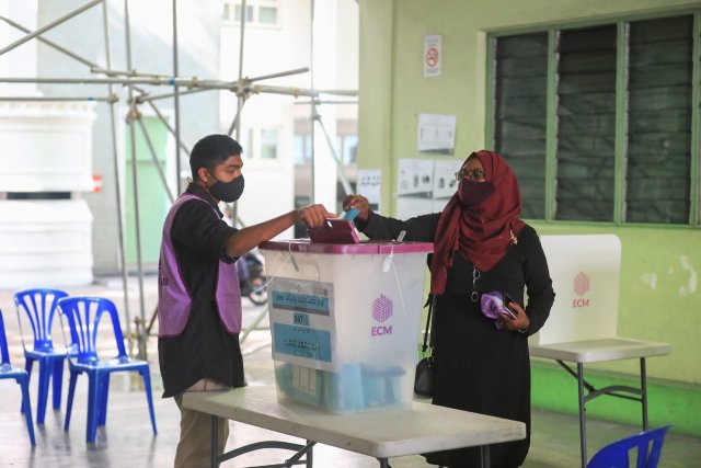 Local Council inthikhaabu April 4 gai baavvan nimmaifi