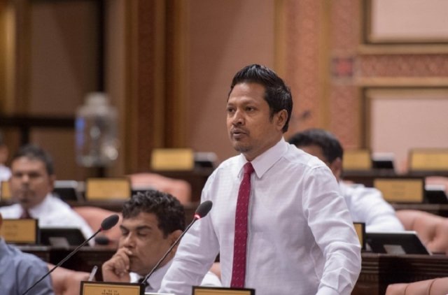 Nasheed aa dhekolhah massala jessumakeeves kusheh: Inthi