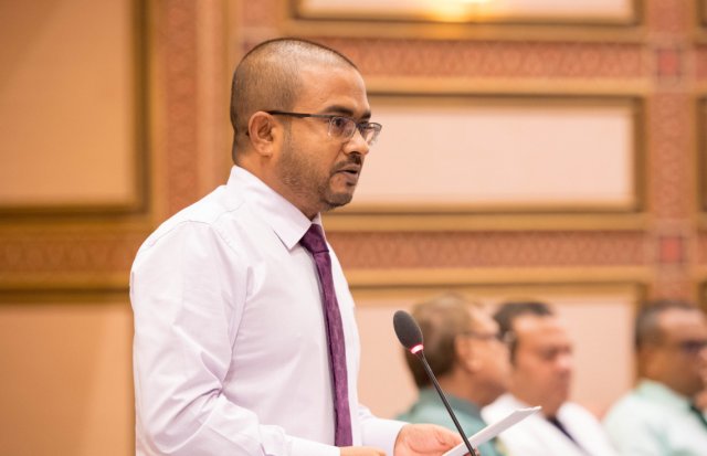Addu ge tharaggee huttuvan bayaku massakkai kurey: Nihadh
