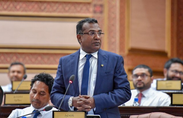Nasheed ah Majlis ge aghlabiyyathu gellije: Jabir