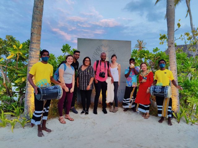 Raajje Ishthihaaru kuran South Africa ge media team eh Raajje ah
