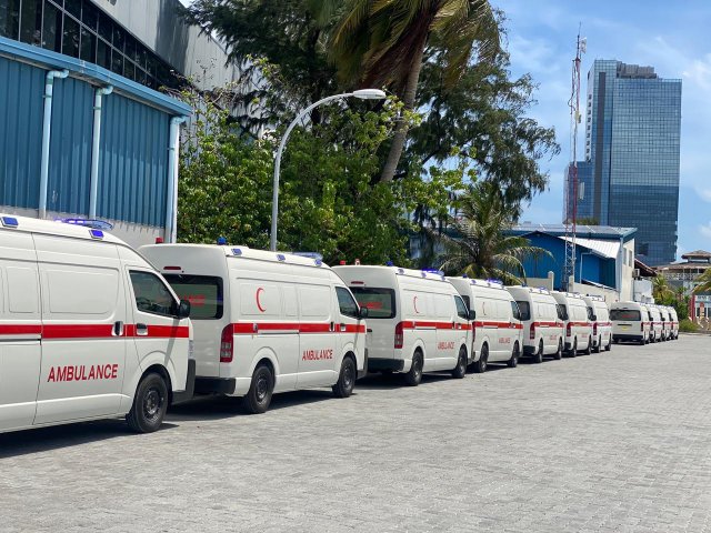Kuriah oi 3 dhuvas therey ambulance thah fonuvanee