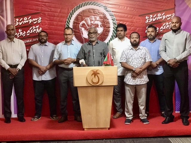 2018 ge Inthihaabu olhuvaalumugai fuluhun ves baiverivi: Adhurey