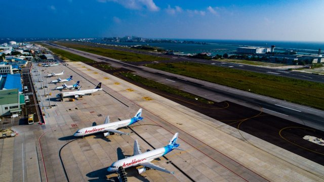 Domestic ah luyeh dhinumuge gothun Airport ge operation fashaa gadi avas koffi