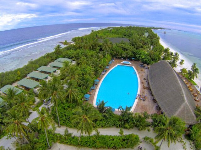 2 Aharehhaa dhuvas fahun Canareef Resort alun hulhuvaifi