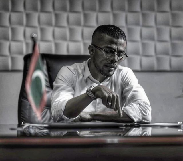 Alhan ge 3 bainnah kuraa dhauvaathah anbura gengosfi