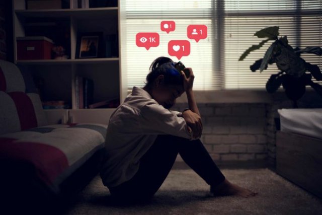 Social media in depression ah magufahi vey: dhiraasaa