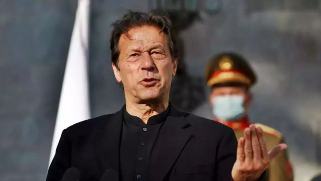 Imran Khan ah hospital gai faruvaa dhinumah fahu anburaa jalah badhalukoffi