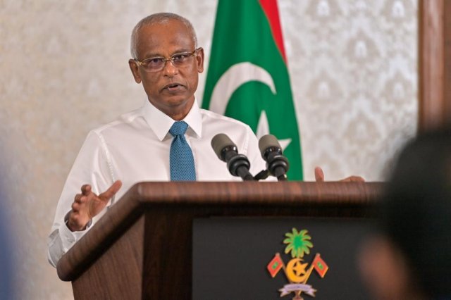 Au mashroo eh nufasaanan, fashaaifaivaa mashroo eh nuhuttaane: Raees