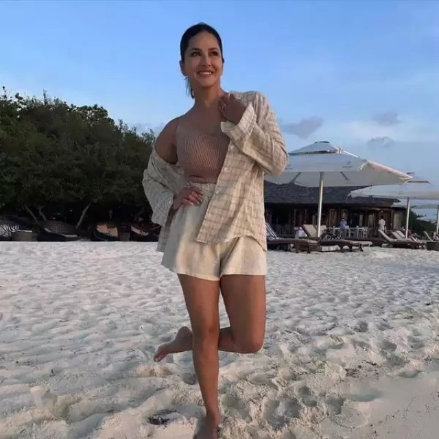 Sunny Leone aaeku Raajje gai chuty hedhakumuge furusathu hulhuvaalaifi