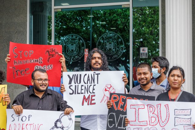 Dhiyares noohuge Azaan fuluhah haaziru kurumun muzahara koffi