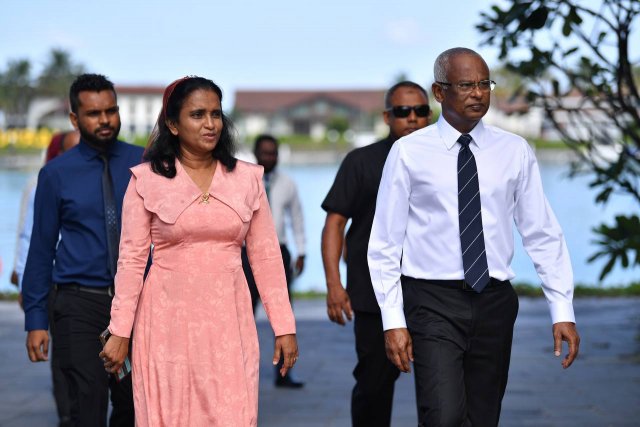 Dhaulathuge belumuge dashah kudakudhin genaumakee halleh noon: Raees
