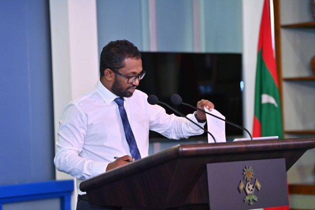 Vazeefaa aa behey tribunalge memberun haazireh nukurey: Miuvaan