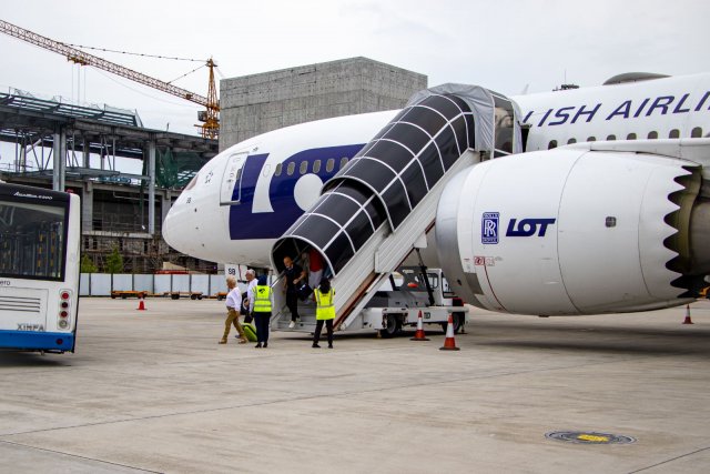 Poland ge gaumee airline Raajje ah dhathuruthah fashaifi