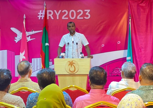 Nuhaggun Raees Yameen ah aniyaaveri vefai salaamathen nuveveyne: Tom