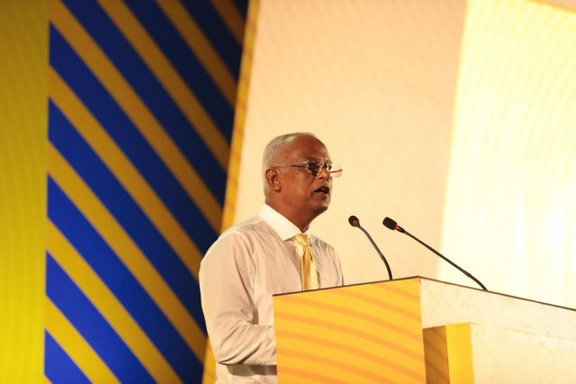 Thulhaadhoo airport ge masakat 2 hafthaa thereygai fashanee