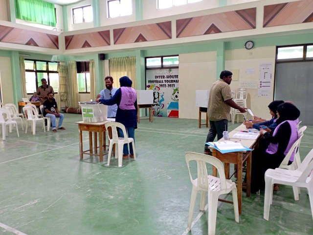 Loafan meehunnah amilla ah vote leveygothah hadhan EC thayyaaru