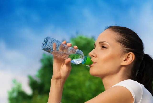 Gadha hoonun salaamaiyvumah kurevidhaane kankan: sihhathah dheynjehey samaalukan