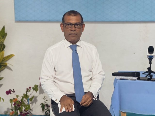 Raajjeyge gina nurangalhu kankamuge aslakee riyaasee nizaam: Nasheed