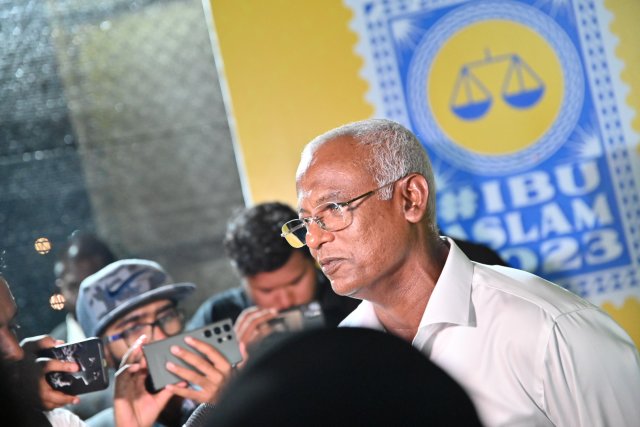 Member innah rishvathu dhey kamah bunaa vaahaka thah raees dhogu kurahvaifi