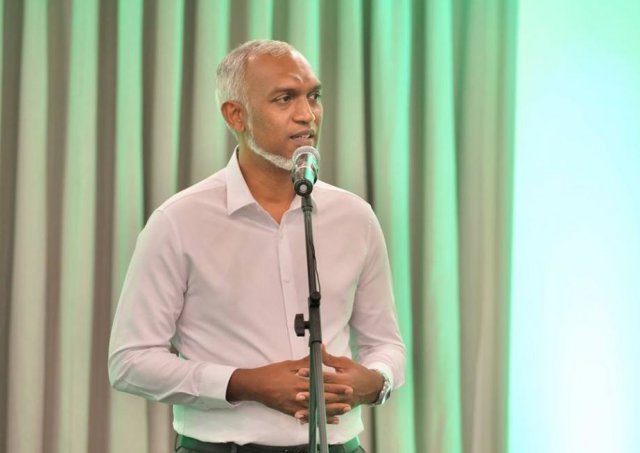 Sarukaaruge siyaasathuthah kandaelhumah dheenee dhiraasaathah beynunvey: Muizzu
