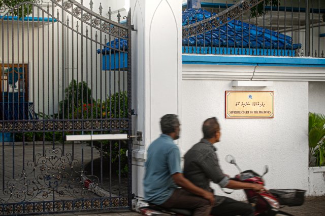 Nasheed magaamun vakikuraa massala kuriyah gendhevey gothah suprem court in hukum koffi