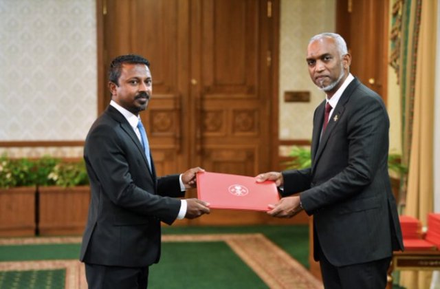 Raees ah baaruthah libey gothah AG offeehuge gaanoon ah genai islaahu thasdheegu kohfi