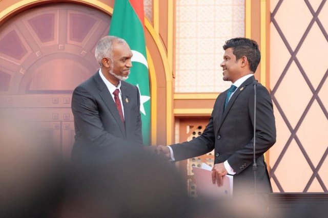 Raees Muizzu eku verikan dhamahattan saabithuve hunnaanan:  Naib Raees 