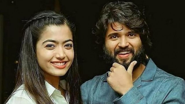 Rashmika aai Vijay ge kaiveni mimahu 26 gai!