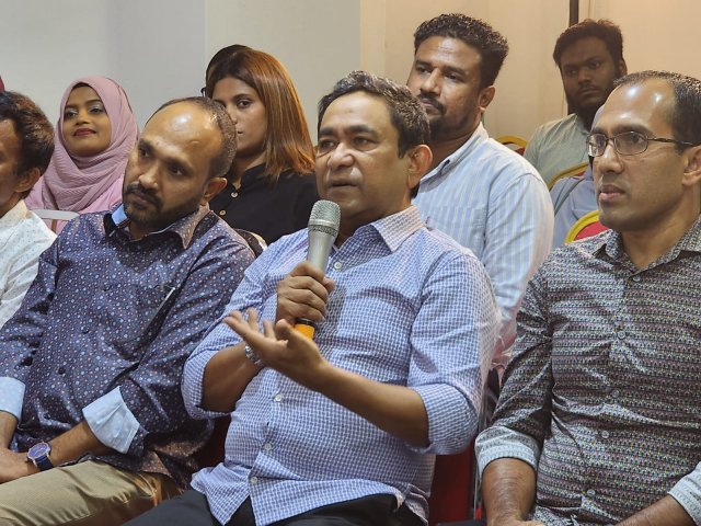 Yameen hedhi escrow account ge faisaa aa gulhey massala BML in isthiunaaf ah 