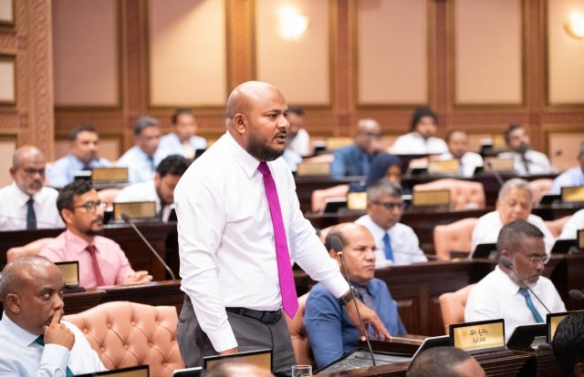 Councilerunge adhadhu madhu kuruma behey garaareh majlis ah husha alhaifi