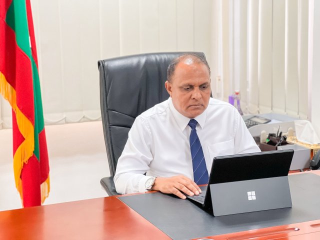 Sharuee dhaairaa akee evves baareh neiy baareh kamah Riza vidhaalhu vejje