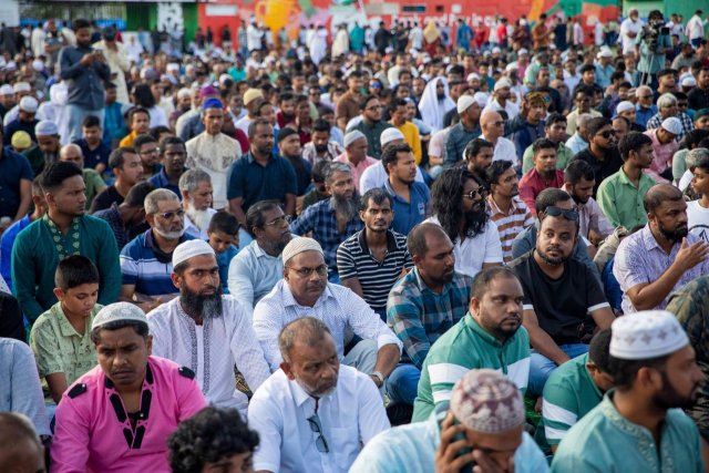 Eid namaadhu ge bodu jamaa'ath mi faharu ves male' sarahadhu ge 4 maidhaanehgai