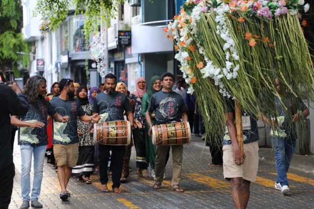 Male' sarahahdhu gai ves mifaharu ge Eid foohseh nuvaane!
