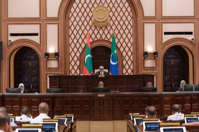Eid bandhah fahu, Majileehuge jalsa miadhuves nubeyvvi