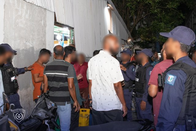 Malegai Bidheysee akah hamalaadhee zahamkollaifi